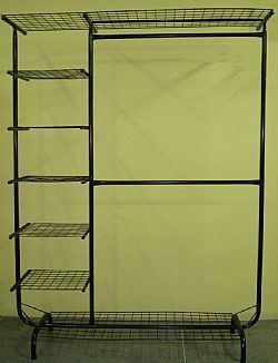 Arara closet 1,40 x 1,90 com prateleiras laterais Arara closet 1,40 x 1,90 com prateleiras laterais