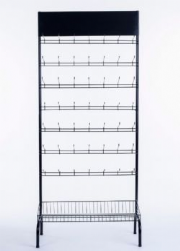 Expositor para encartelados, condimentos, ch�s e alhos com 49 ganchos e 1 cesto